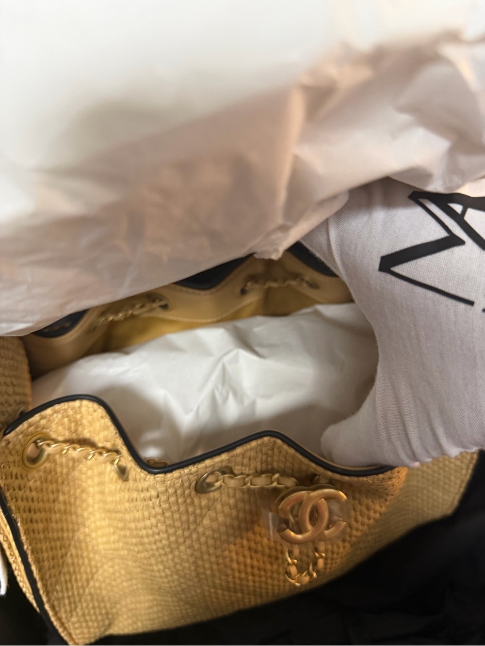 CHANEL 25 Raffia SMALL - Picture 3 of 13
